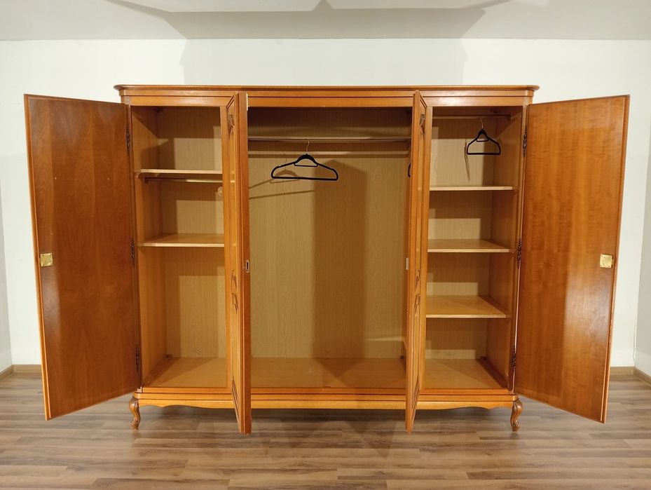 Elegancka szafa garderoba czterodrzwiowa Ludwik