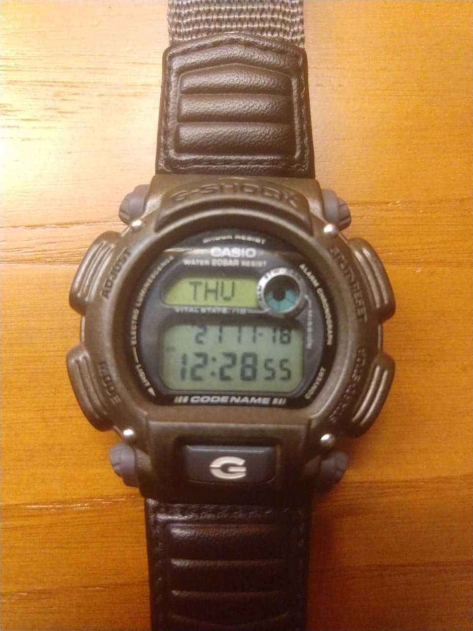 Relógio Casio G-Shock DW-8800, "CODE NAME", portes grátis