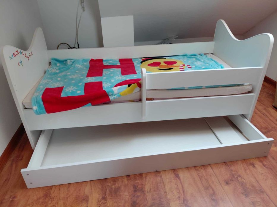 łóżko~ łóżeczko dziecięce 140 cm x65 cm + Gratis krzesło, kocyk