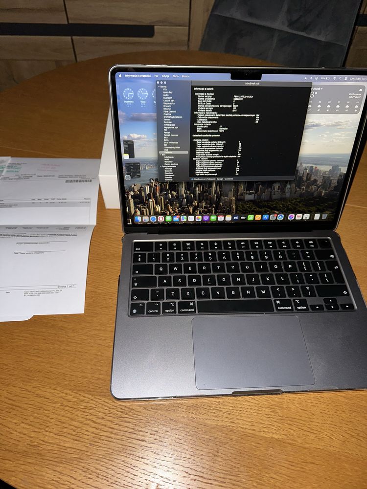 MacBook Air M2 jak nowy
