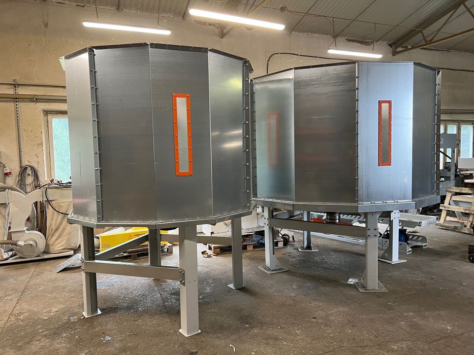 POLSKI zbiornik buforowy z wygarniaczem