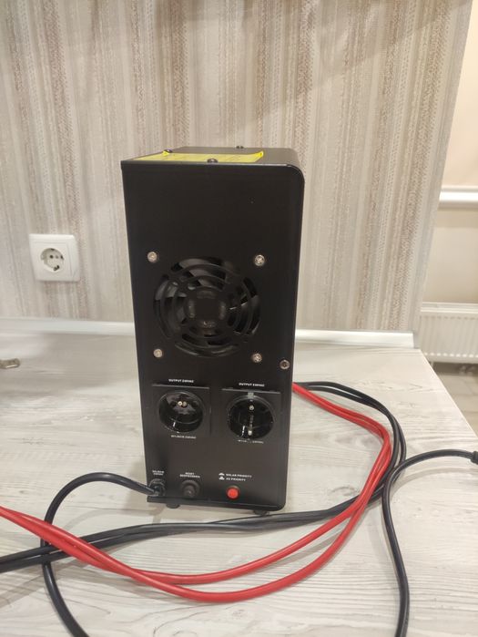 ДБЖ Volt Polska 24 на 220 вольт 1400-2000 Ватт чистий синус + балансир