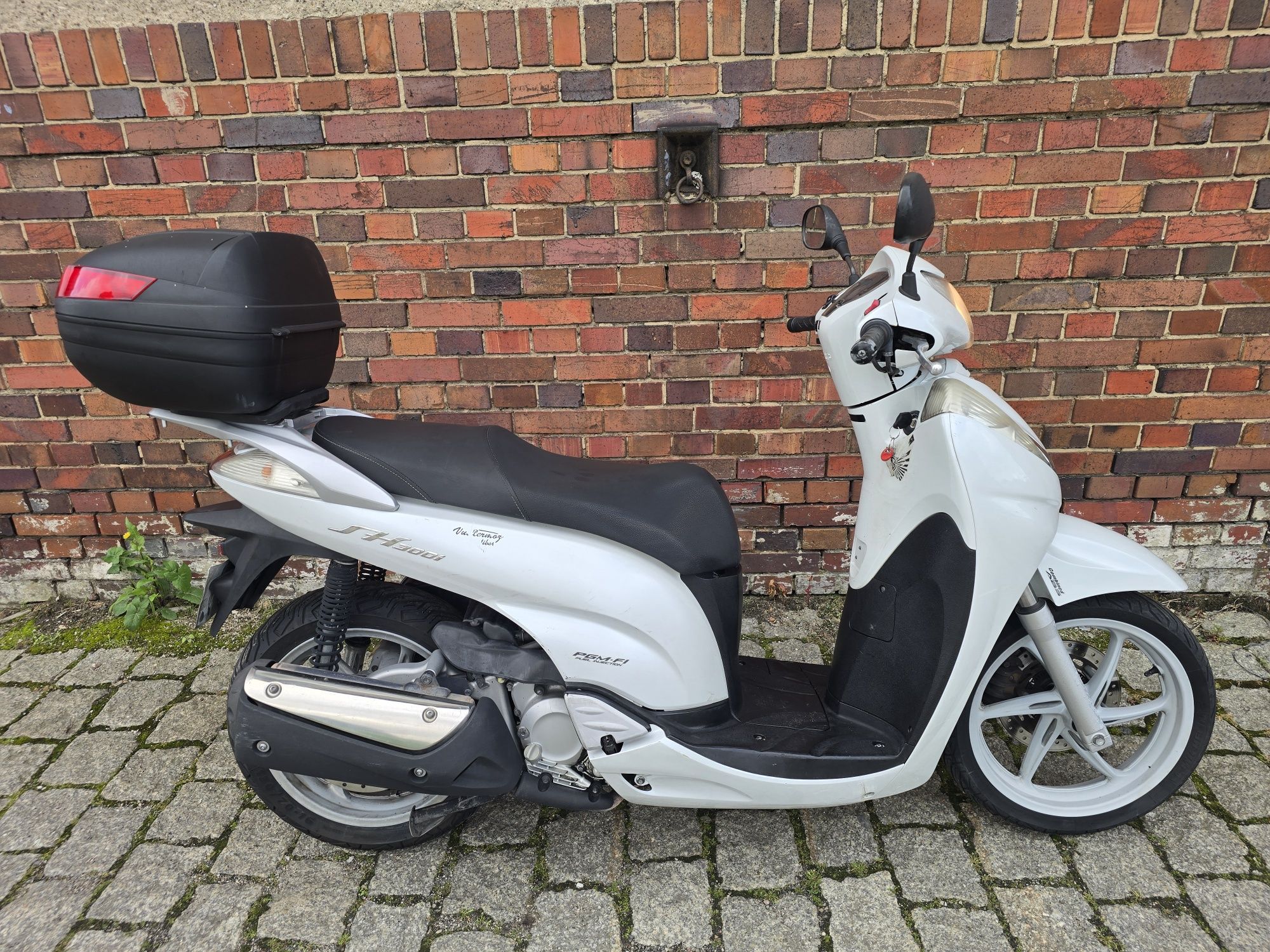 Honda SH 300 .2010r. ABS // kufer // sh300i