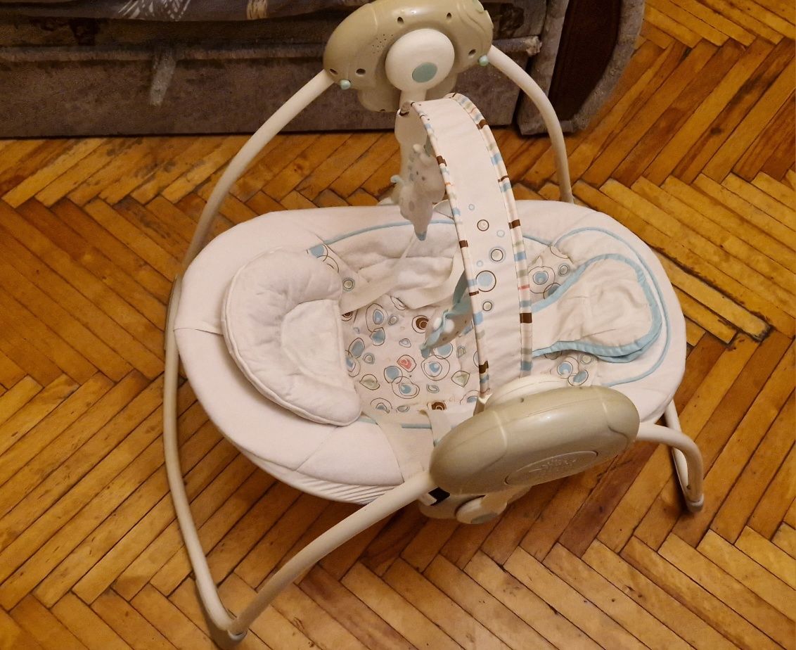 Кресло качеля для малыша