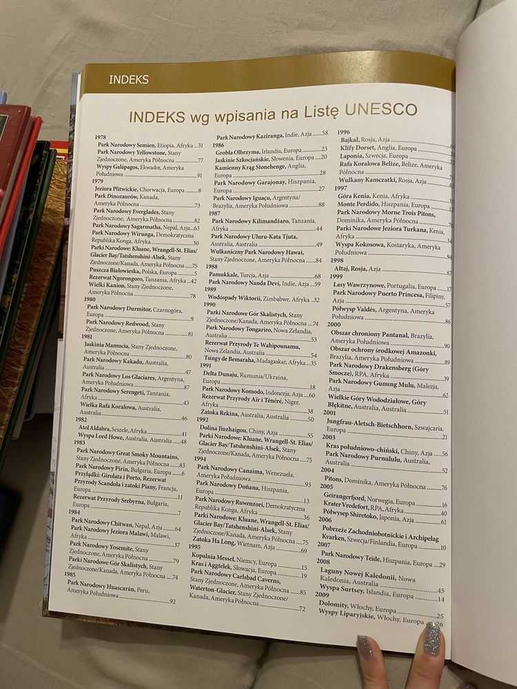 Książka „Cuda świata przyrody UNESCO" Monika Karolczuk wyd. Horyzonty