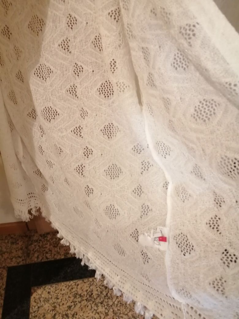 Kimono branco com etiqueta