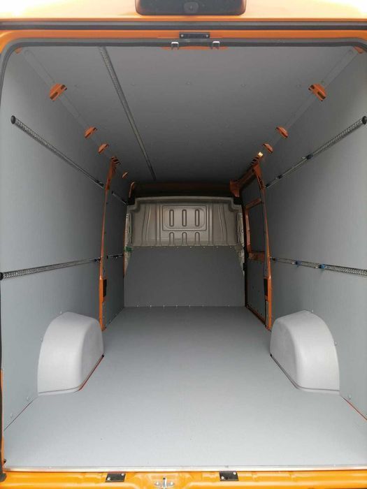 Fiat Ducato L4H2 Zabudowa przestrzeni ładunkowej KOMFORT