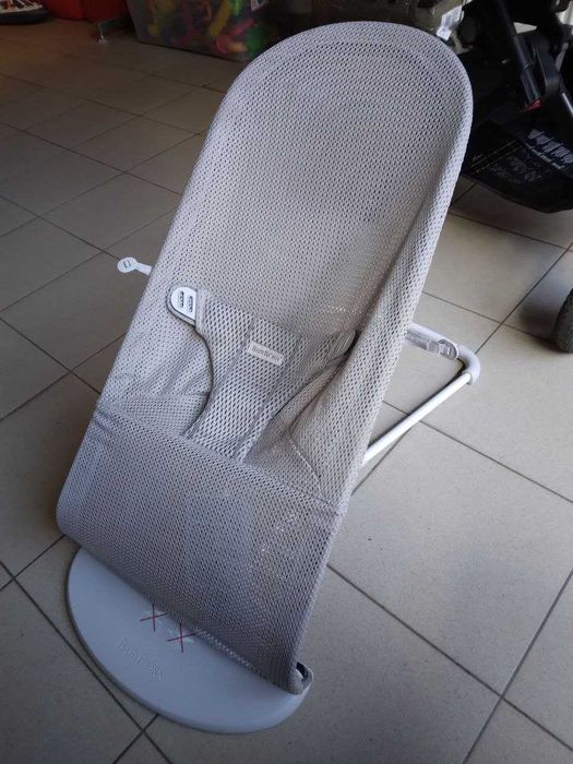 Leżaczek BABYBJORN Bliss Mesh