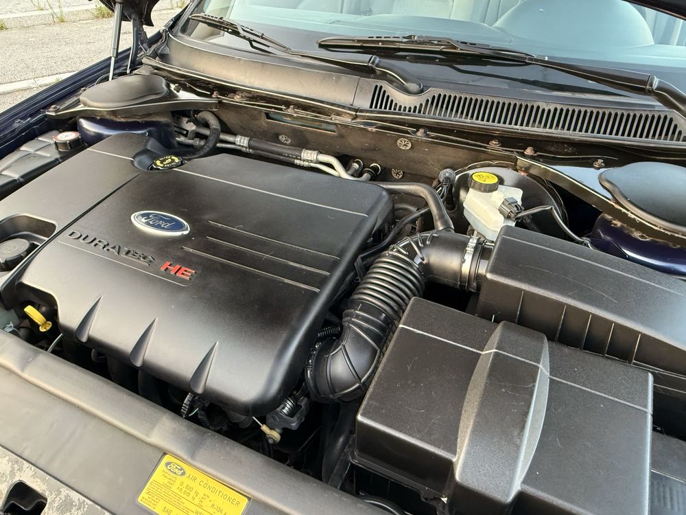 FORD MONDEO 1.8 i