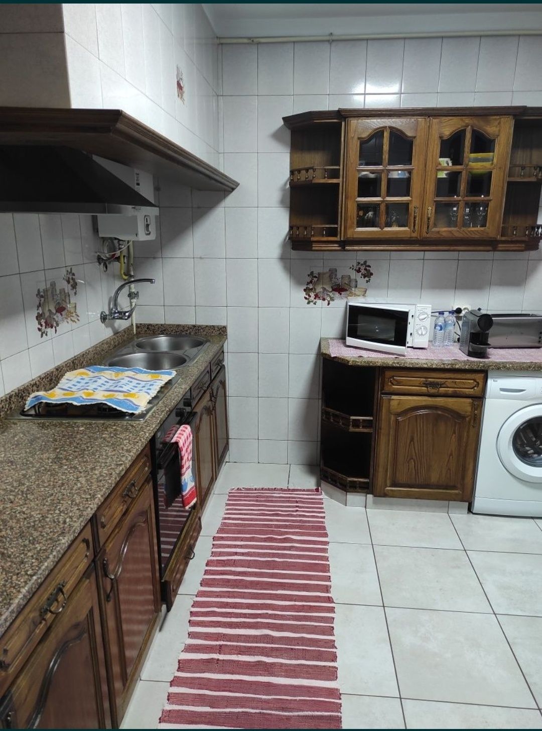 Alugo quarto para estudantes