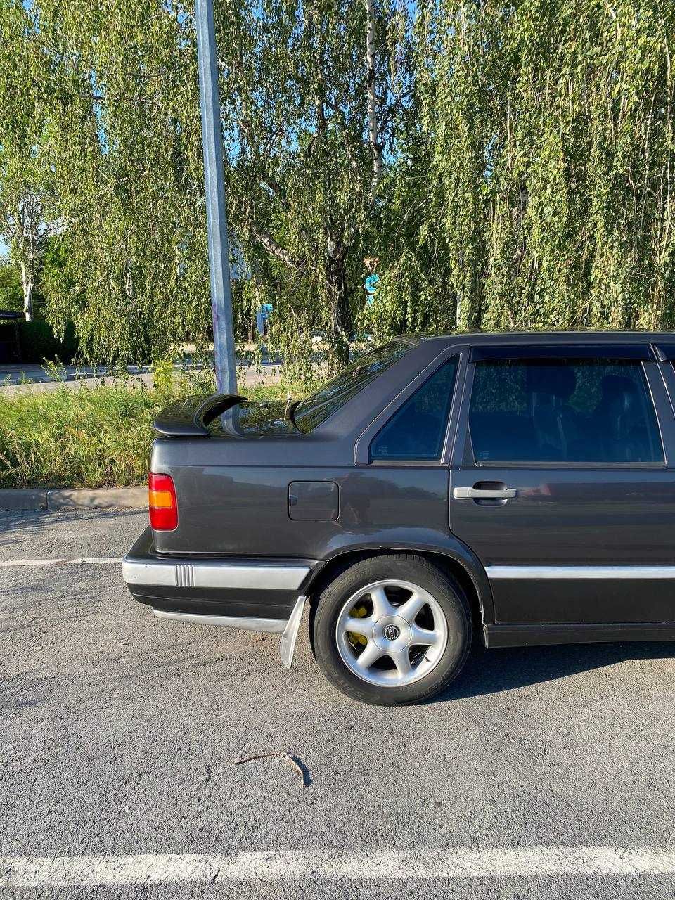 Срочно !!!Продам Volvo 850 (1992) бензин  2.4л