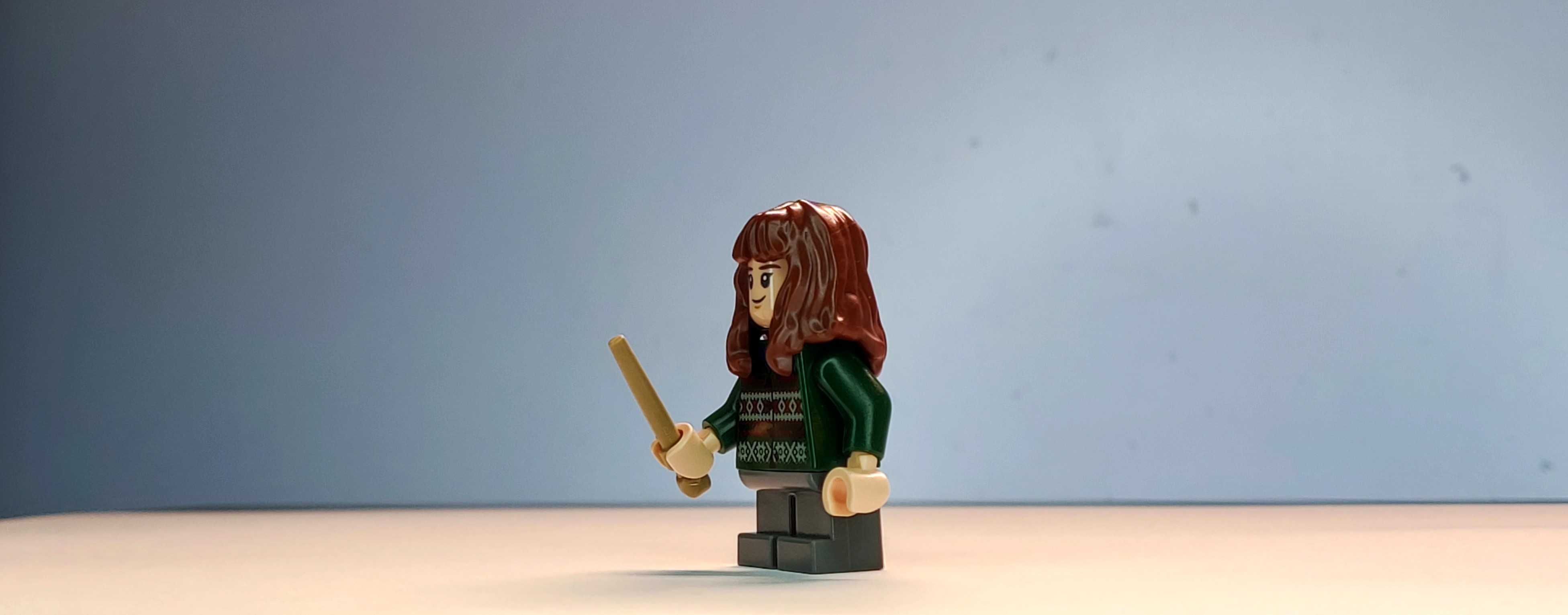 Minifigura Lego - Harry Potter e a Pedra Filosofal: Hermione Granger