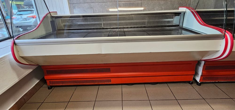 Dwie lady chłodnicze