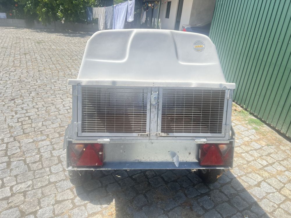 Reboque de caça
