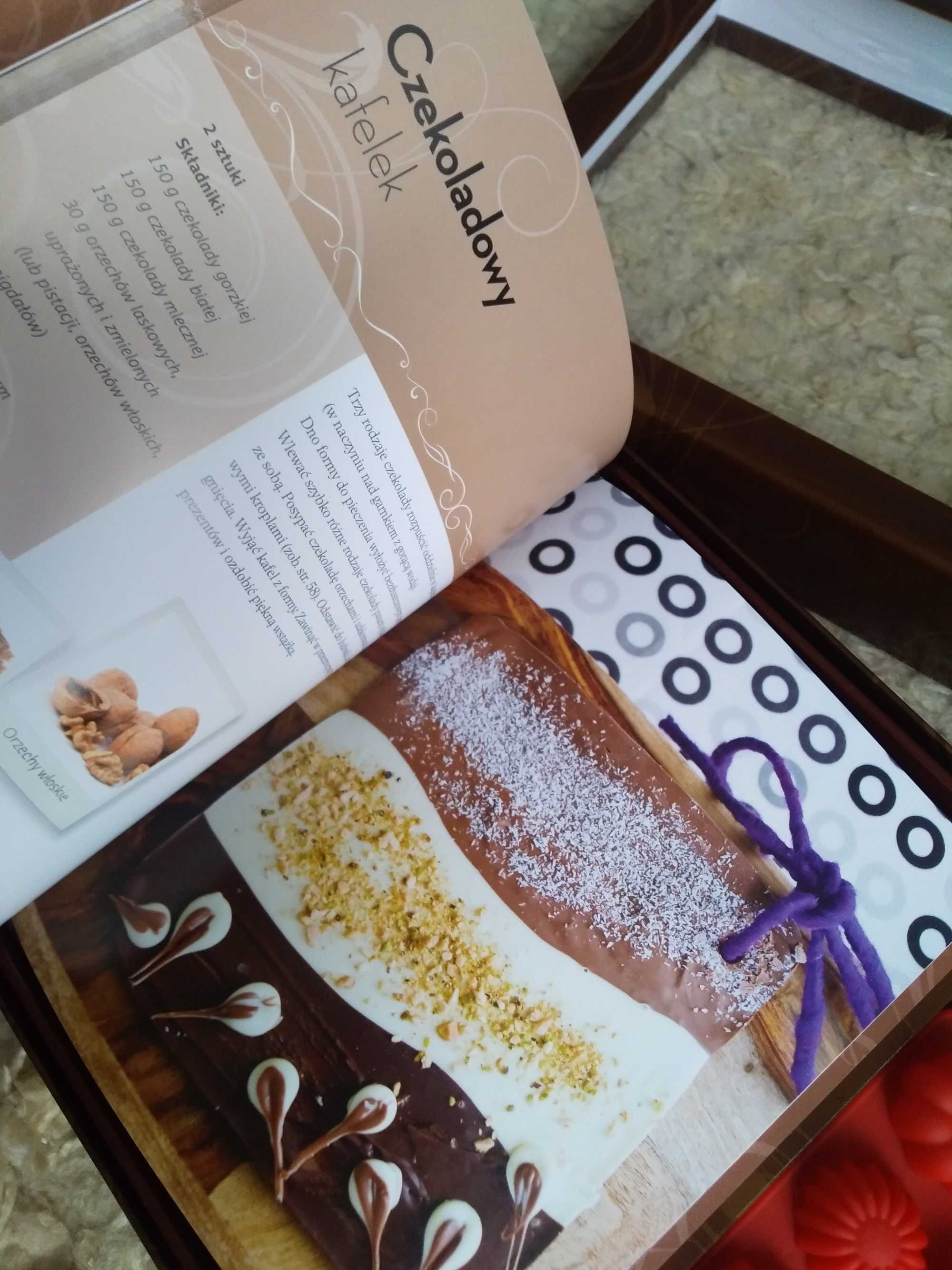 Zestaw na walentynki książka z przepisami dla miłośników czekolady