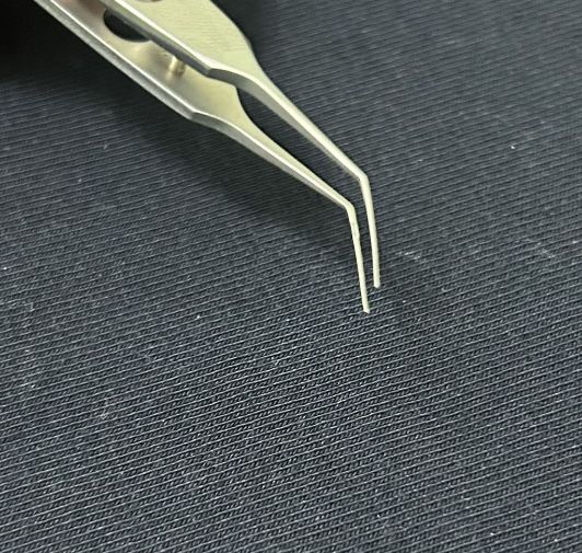 Офтальмологический пинцет