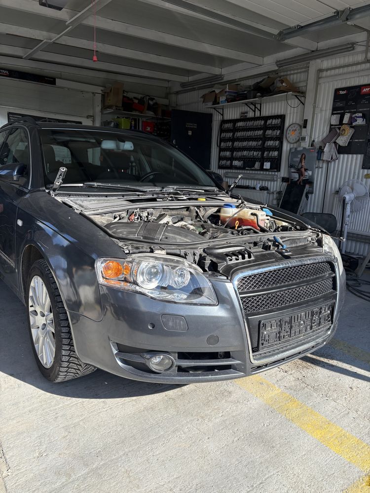 Zderzak i Blotniki przód Audi A4 B7 LX7Z