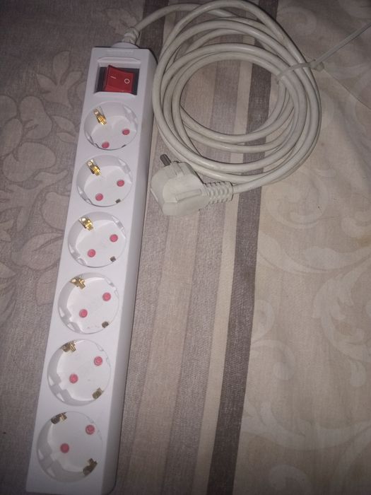 Электрический удлинитель.