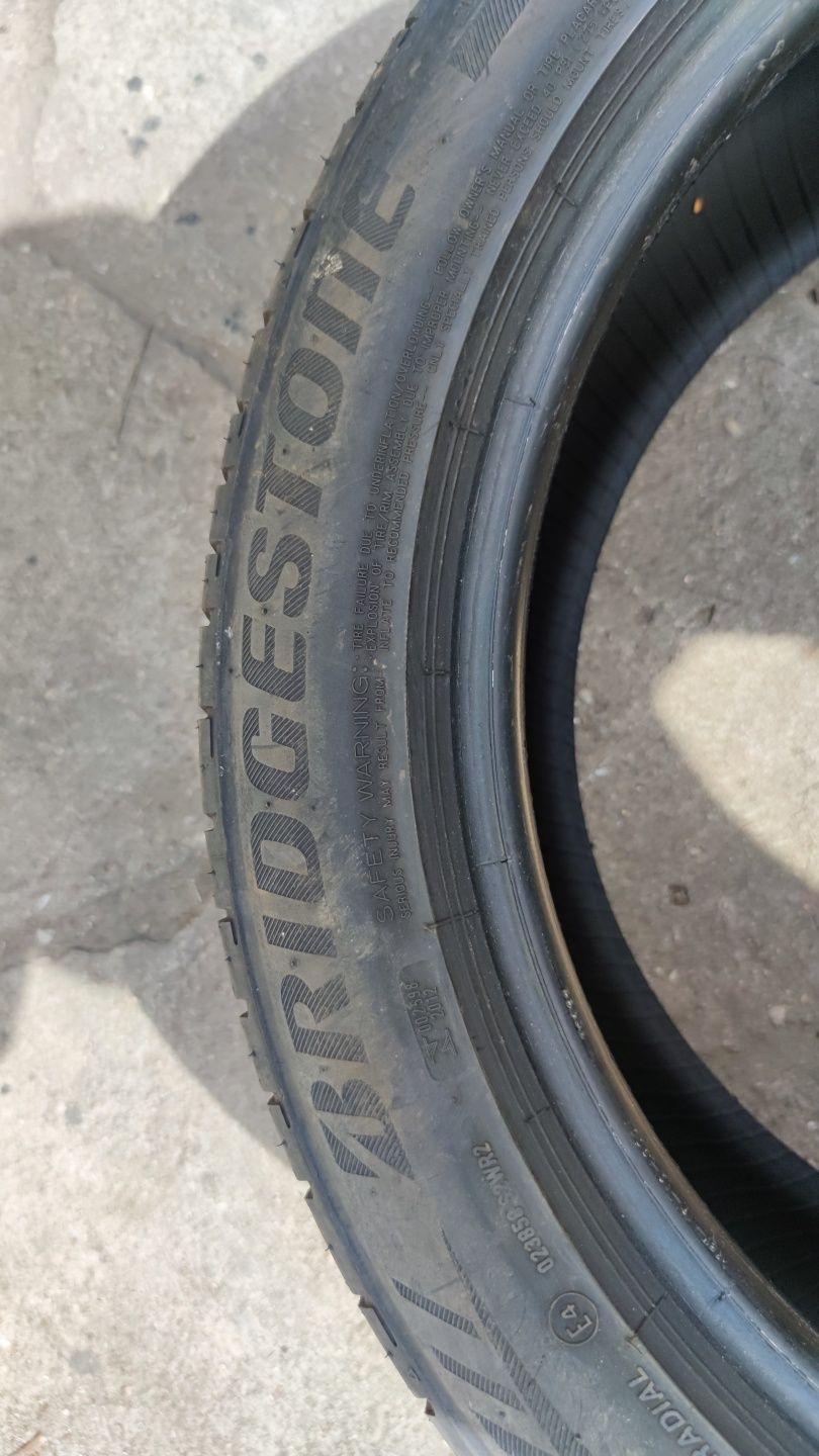 opony lato 235x45x18 BRYDGESTONE 2 szt 300zł 2019r