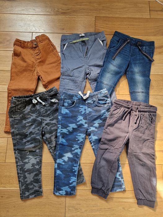 Jeansy chłopięce 92