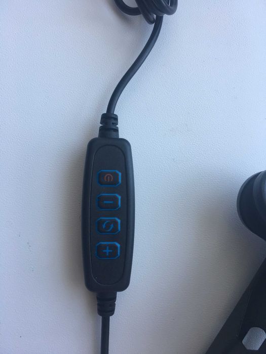 Тримач на прищіпці з підсвічуванням набір для блогера штатив