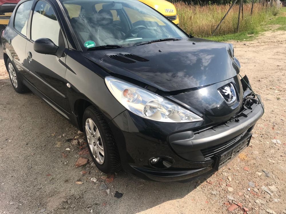Peugot 207 1.4 2010