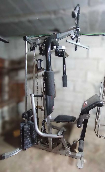 Estação de Musculação Profissional Newfit (Supino, Puxada, Perna)