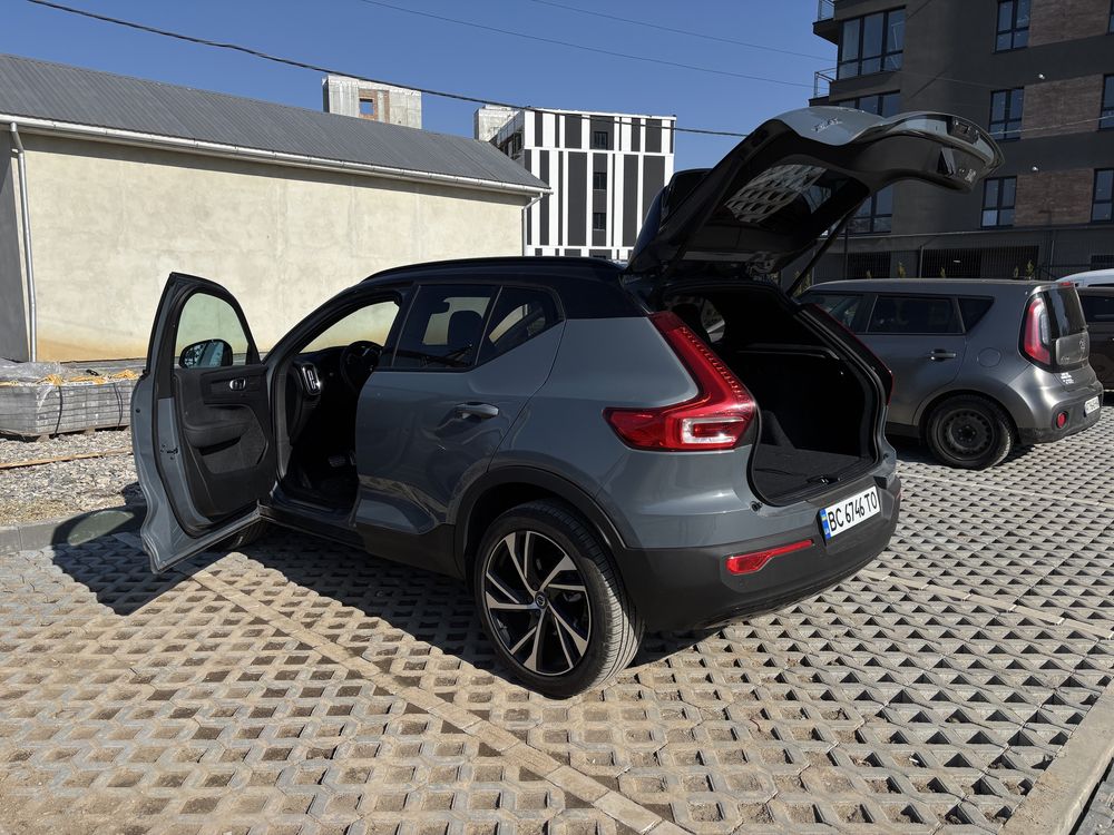 Продам 2022 Volvo xc40 R-Design з пакетом Polestar