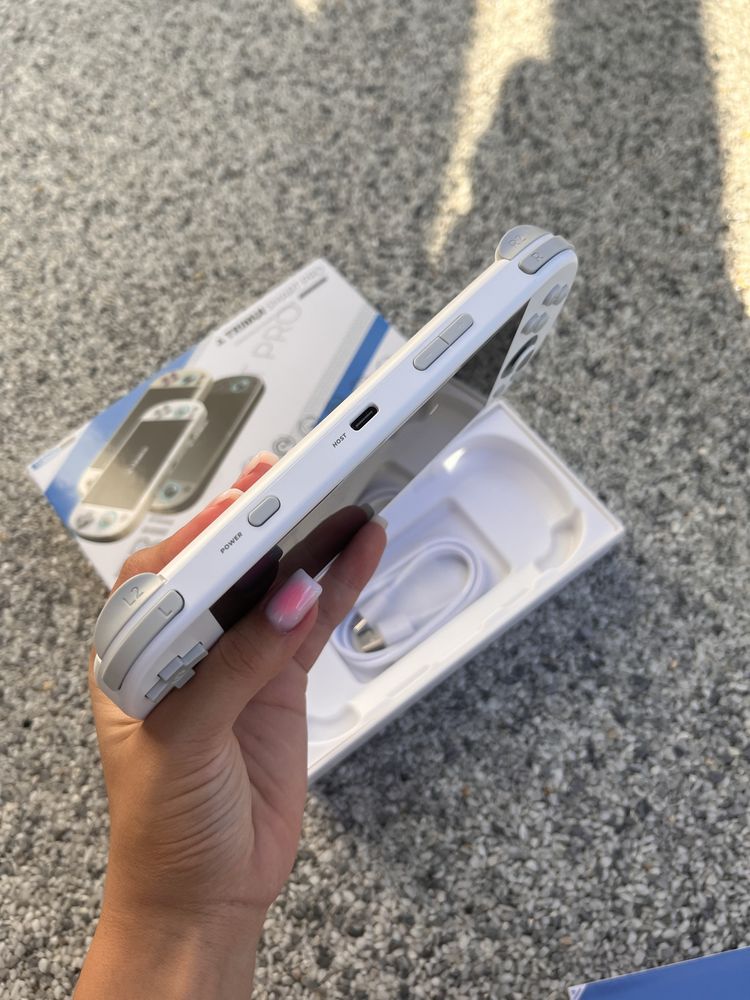 mini konsola TRIMUI smart pro