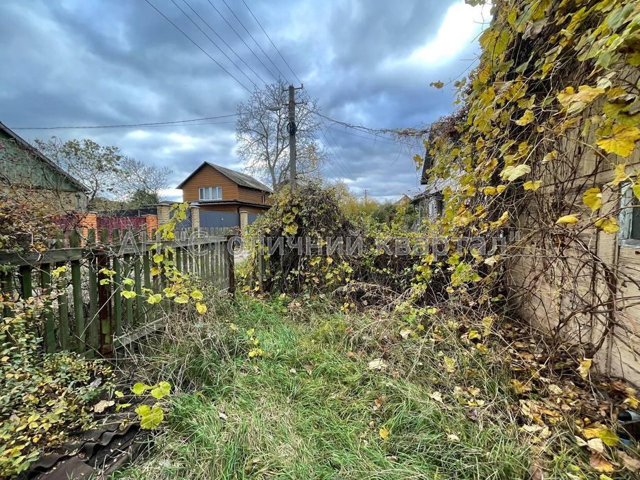 Продаж дачи та ділянки вул.Садова-131 метро Славутич