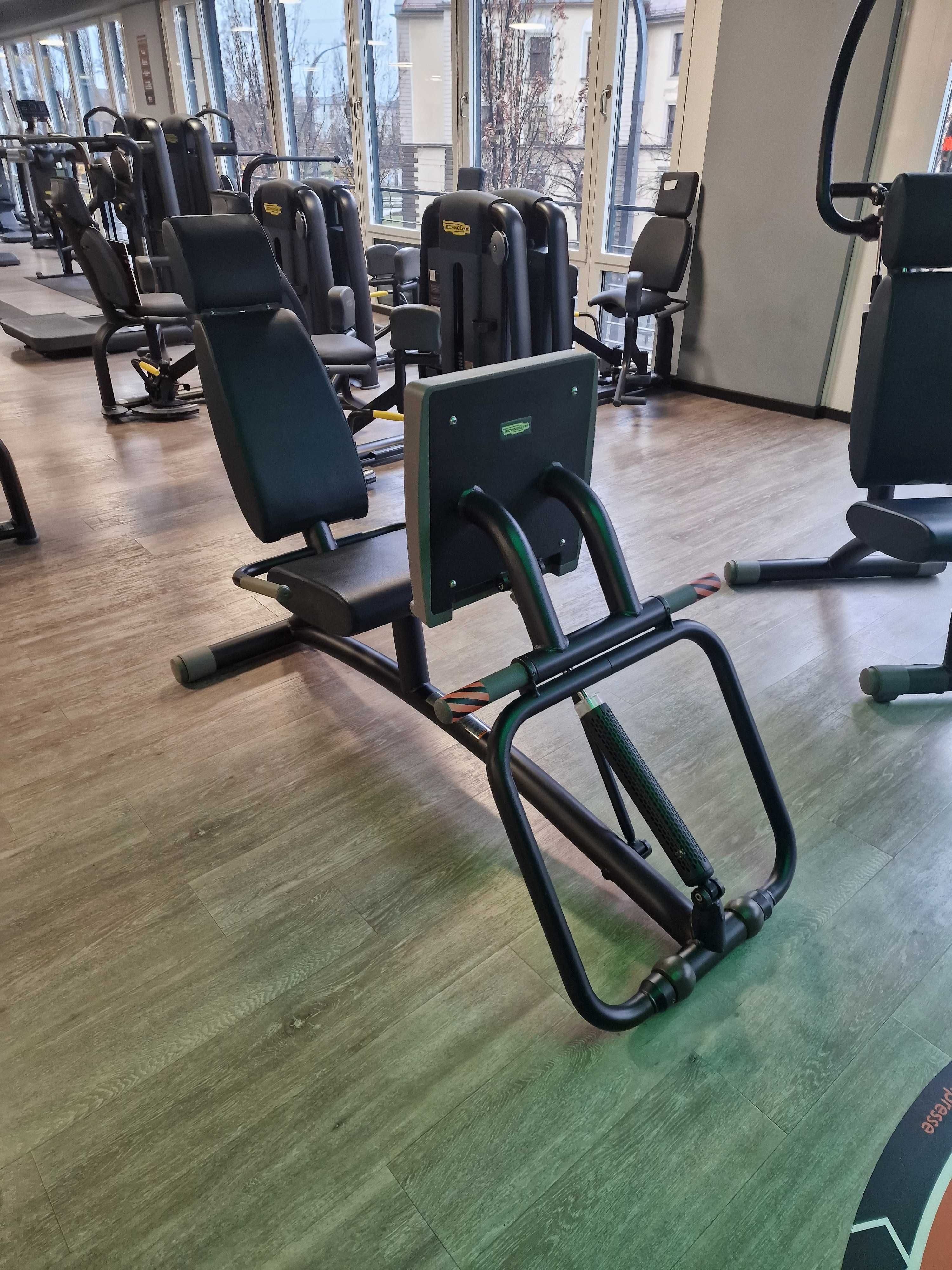 Technogym Easy Line Zestaw 9 Maszyn do treningu obwodowego