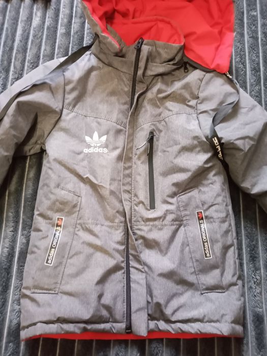 Курточка на мальчика. В идеальном состоянии.