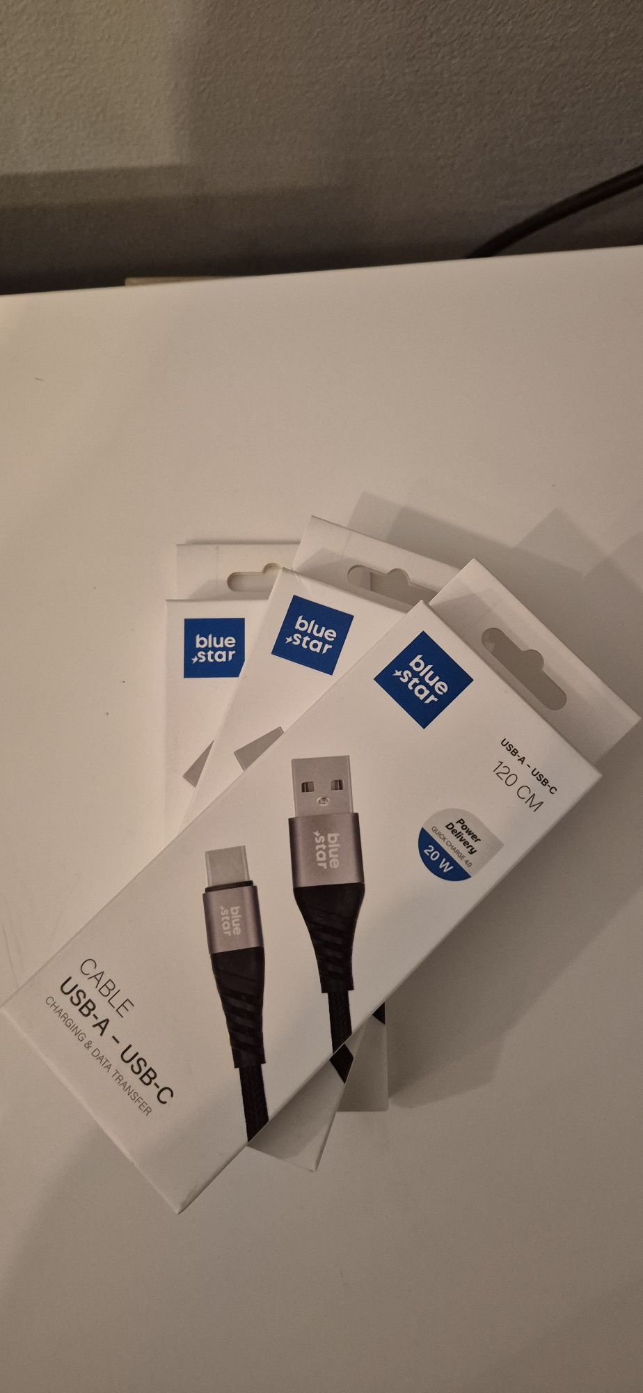 Kabel Blue Star USB-A do USB-C o długości 120 cm.