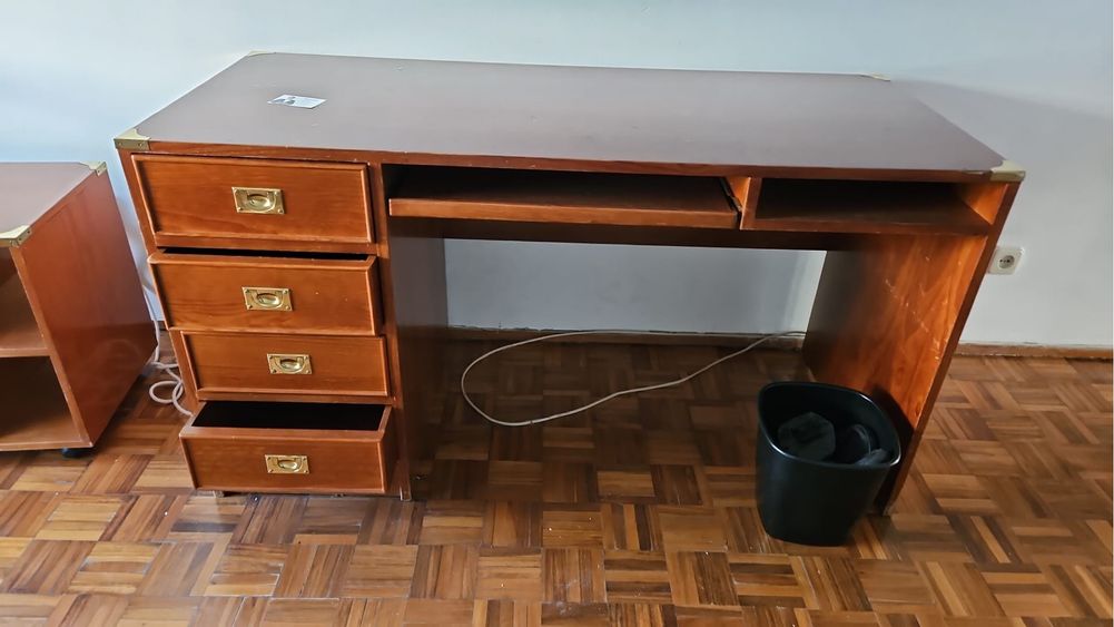 Variás peças, secretaria, armarios