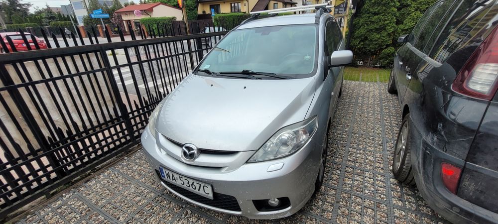 Mazda 5 uszkodzona