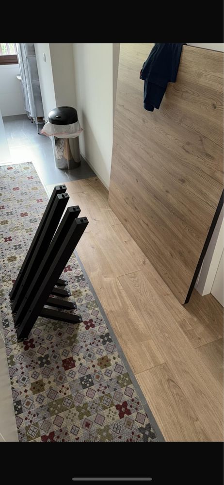 Mesa de sala jantar quadrada