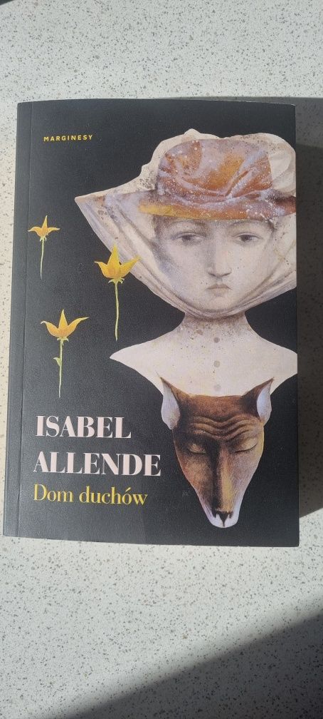 Książka Dom Duchów Isabel Allende