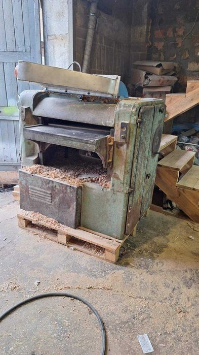 Продам рейсмус по дереву ширина 640мм на 4 ножа