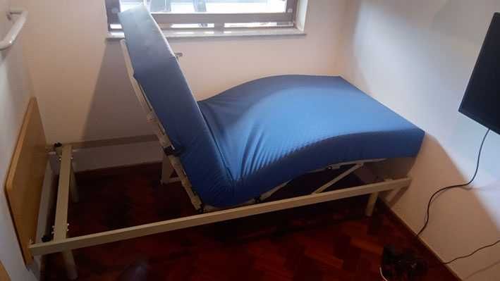 Cama Elétrica com Sistema de Elevação