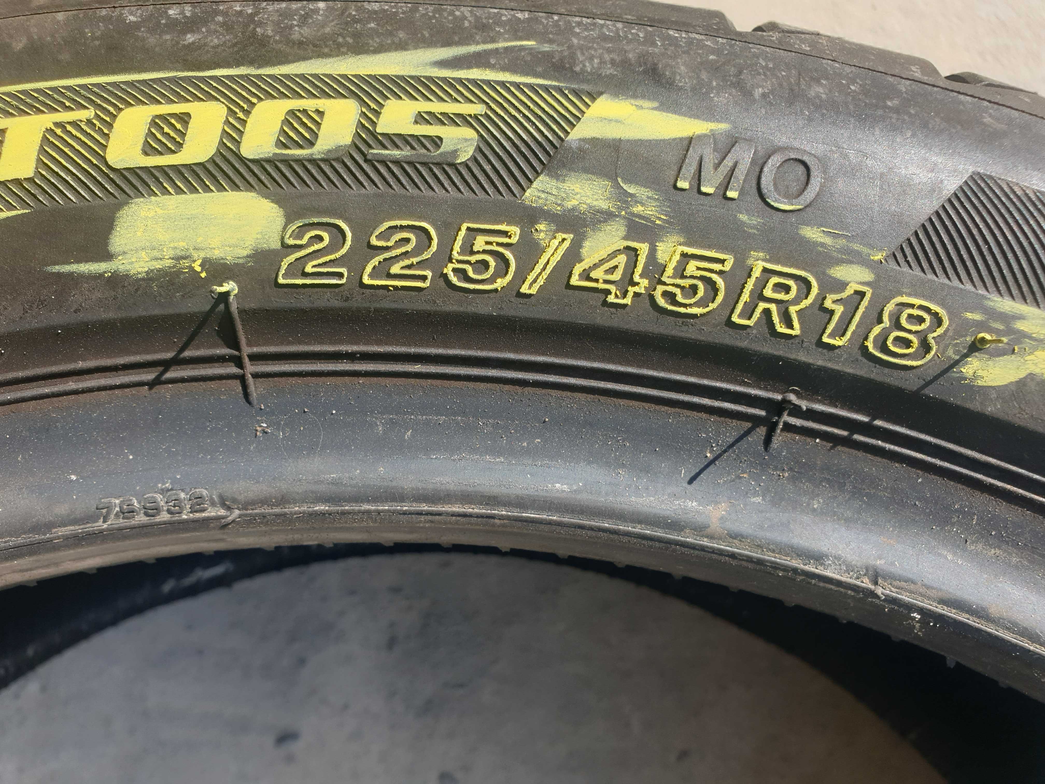 B038 Шини 4шт 225/45 R18 Bridgestone Turanza T005.