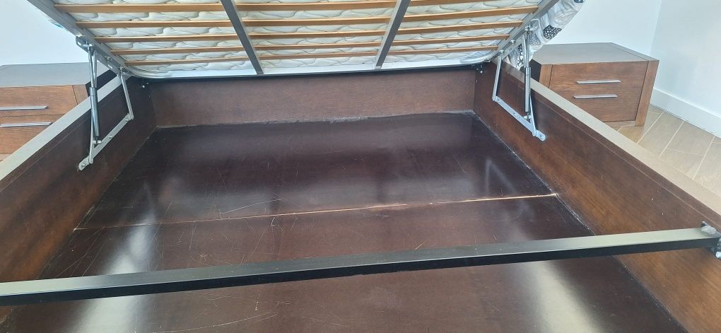 Mobília de quarto de casal - Wengue