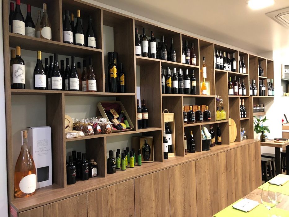 Casa de petiscos à beira mar