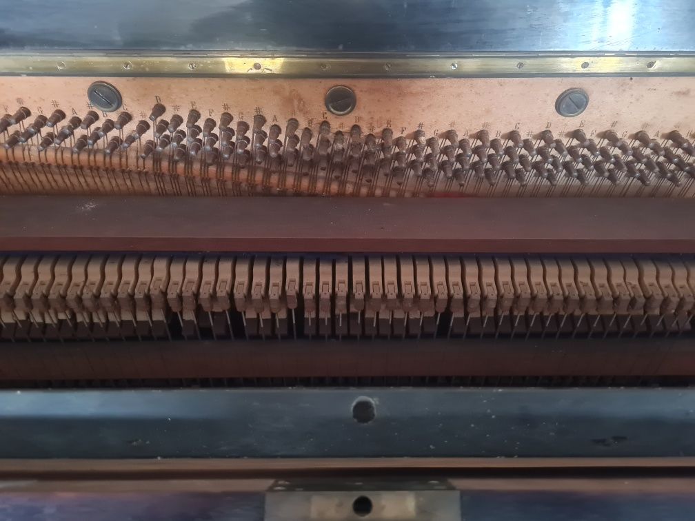 Piano Auchere Freres sec XIX