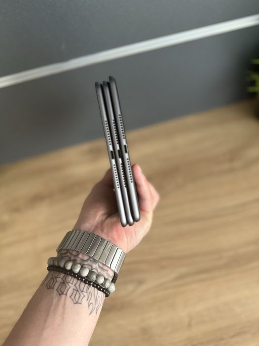 Apple Ipad mini 5 64 gb  Retina ! Оригінал із США ! + LTE