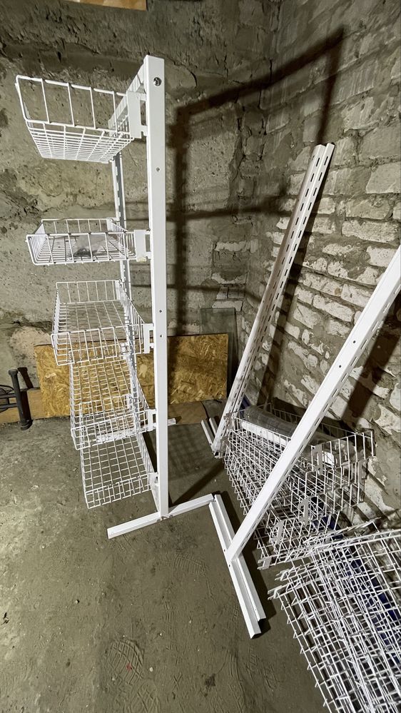 Модульная полка в магазин