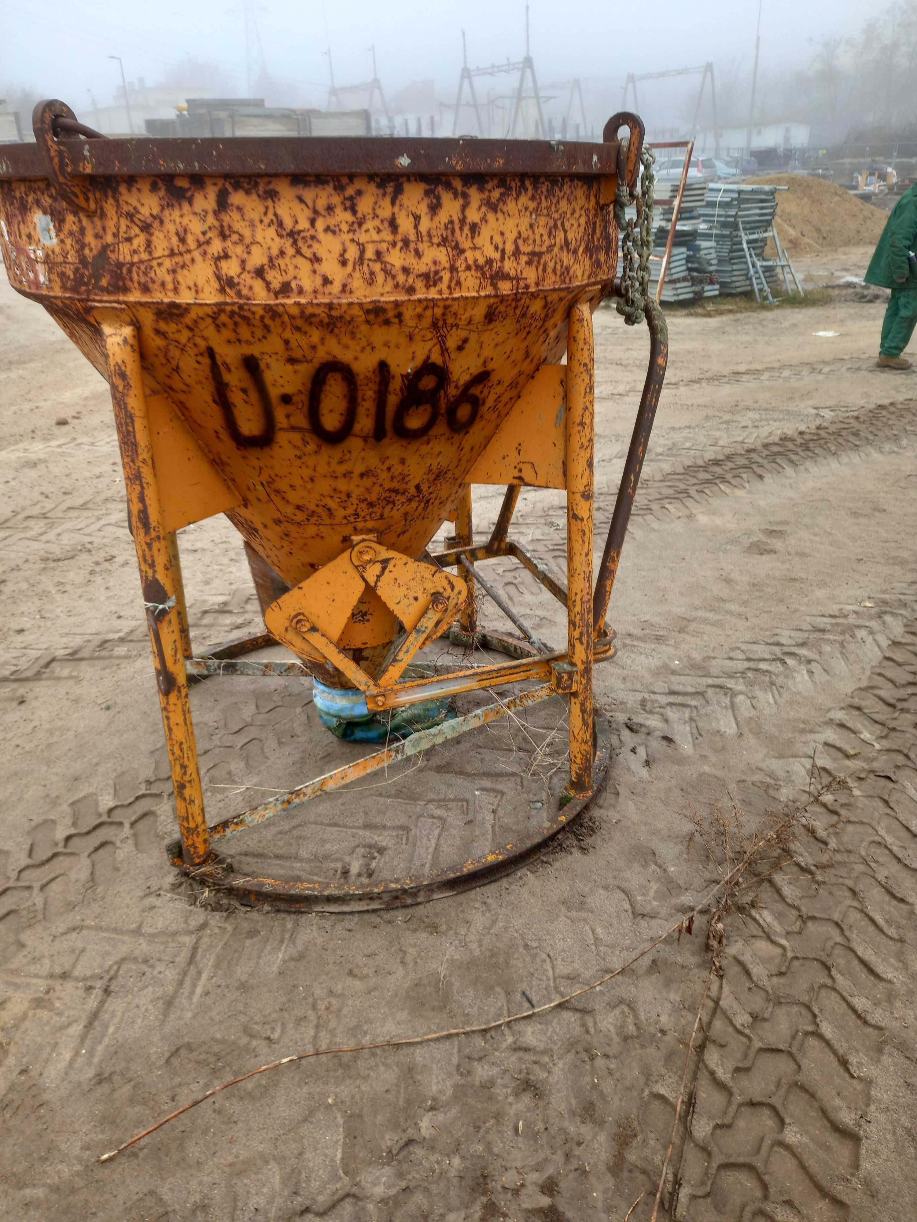 Silos pojemnik lej do betonu FE1016