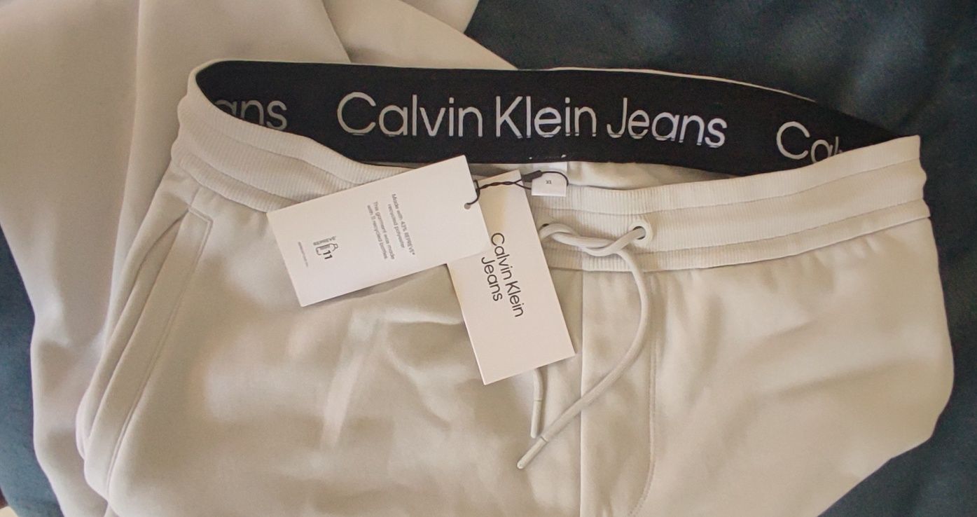 Calvin Klein Jeans XL
