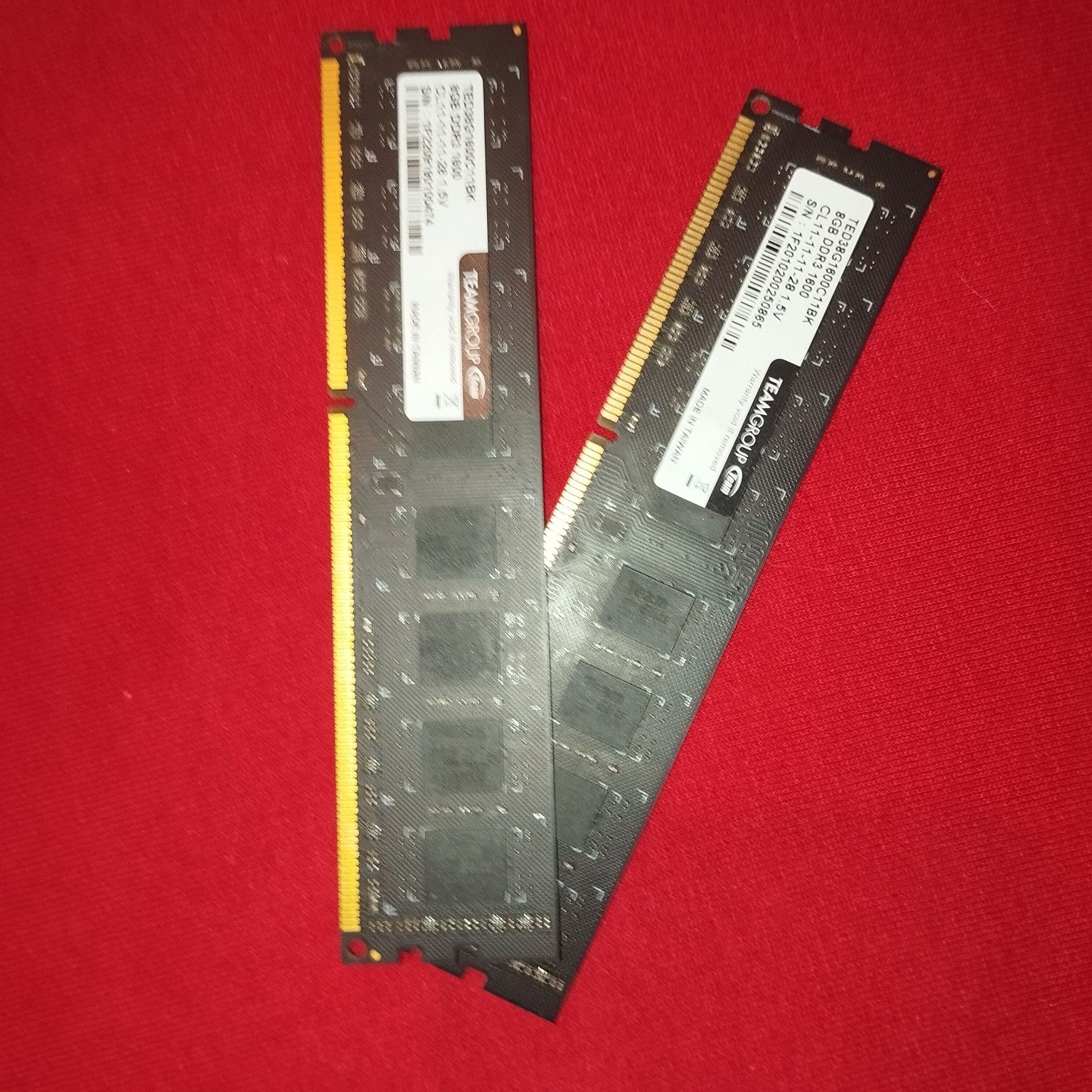 Оперативна пам'ять Team Elite DDR3-1600 8192MB PC-12800 (TED38G1600C11