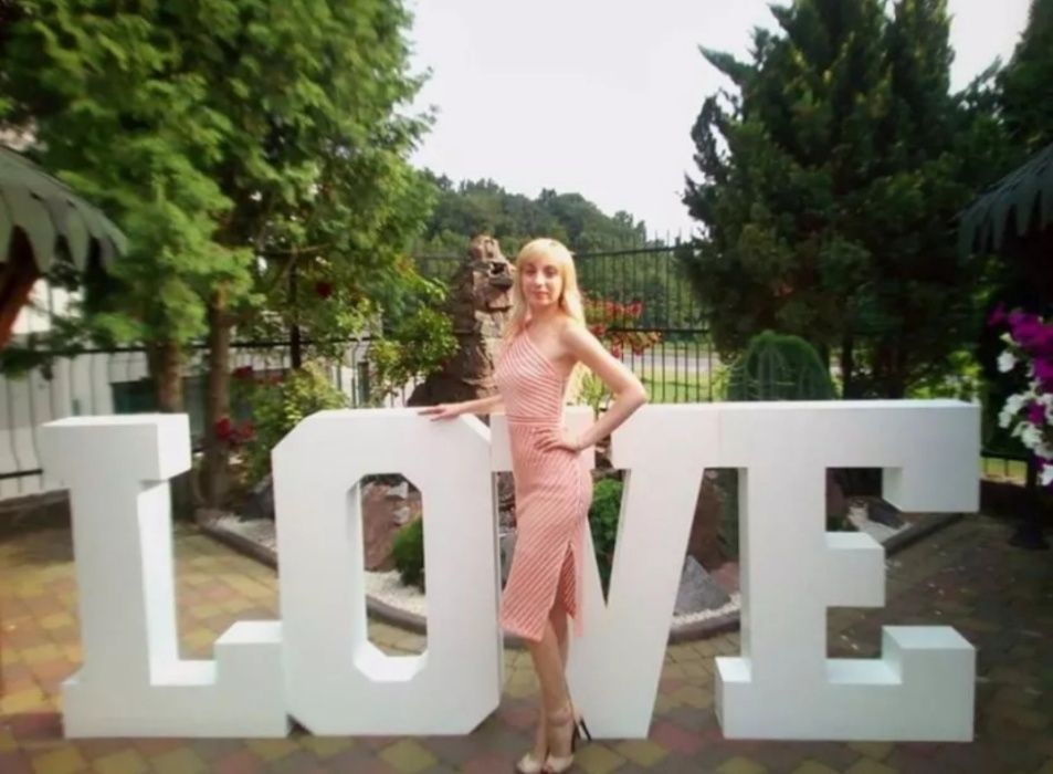 Букви Love на весілля, фотосесію прокат та продаж 2000 грн.