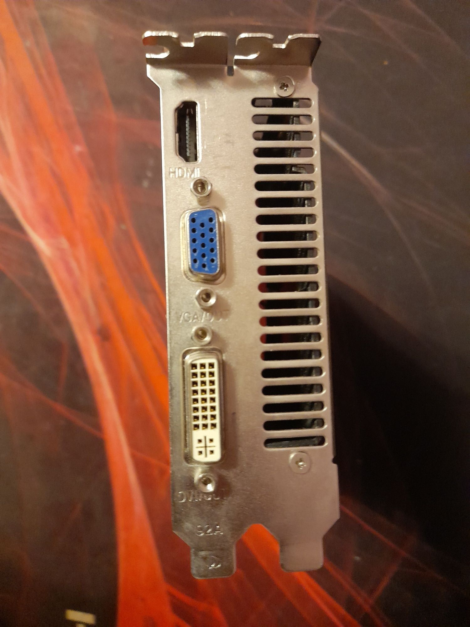 Gtx 550ti  gddr5